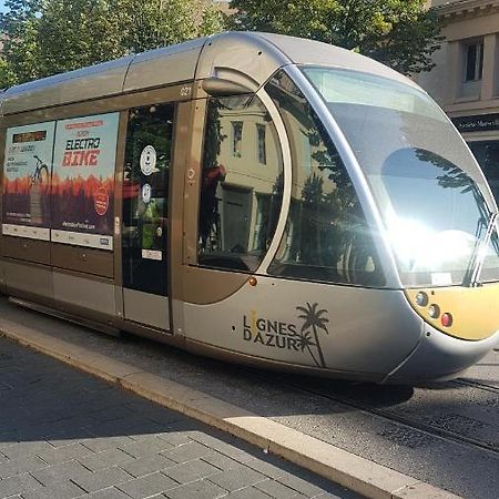 New Cheap Private Room, Kitchen , Overwieuw Sea,Tram On Spot, 12 Minutes From Nice Train Station With Tram , Beach In 17 Min Tram , Chambre Privee Pas Cher, Cuisine Equipee , Tram Sur Place, Apercu Mer, 12 Min De La Gare De Nice Avec Le Tram, 17 Min المظهر الخارجي الصورة