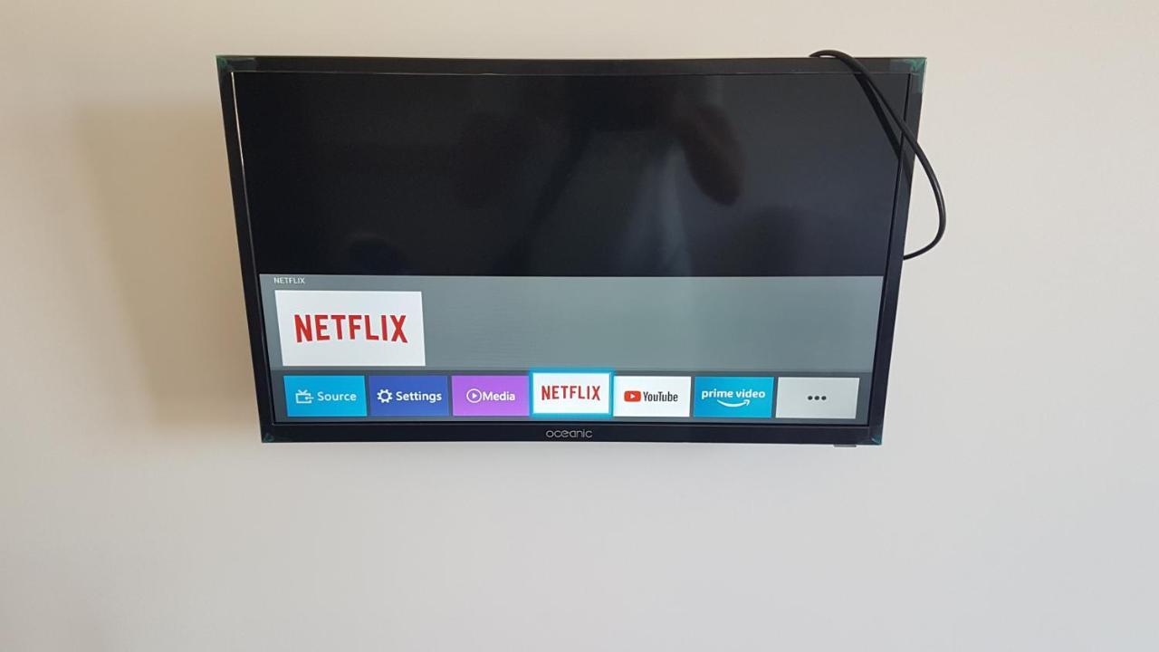New Cheap Private Room, Kitchen , Overwieuw Sea,Tram On Spot, 12 Minutes From Nice Train Station With Tram , Beach In 17 Min Tram , Chambre Privee Pas Cher, Cuisine Equipee , Tram Sur Place, Apercu Mer, 12 Min De La Gare De Nice Avec Le Tram, 17 Min المظهر الخارجي الصورة