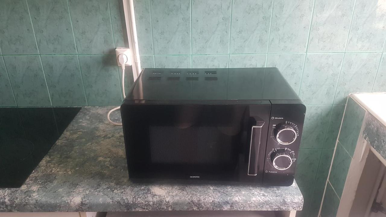 New Cheap Private Room, Kitchen , Overwieuw Sea,Tram On Spot, 12 Minutes From Nice Train Station With Tram , Beach In 17 Min Tram , Chambre Privee Pas Cher, Cuisine Equipee , Tram Sur Place, Apercu Mer, 12 Min De La Gare De Nice Avec Le Tram, 17 Min المظهر الخارجي الصورة