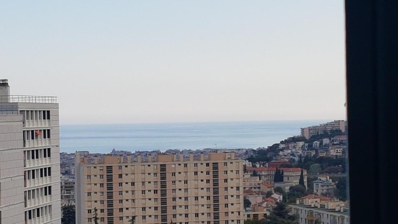 New Cheap Private Room, Kitchen , Overwieuw Sea,Tram On Spot, 12 Minutes From Nice Train Station With Tram , Beach In 17 Min Tram , Chambre Privee Pas Cher, Cuisine Equipee , Tram Sur Place, Apercu Mer, 12 Min De La Gare De Nice Avec Le Tram, 17 Min المظهر الخارجي الصورة
